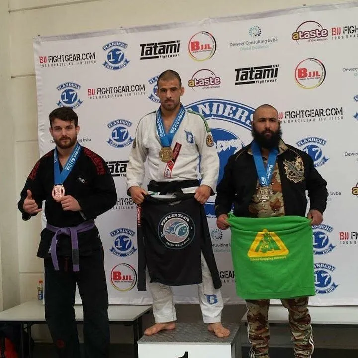 David sur le podium : 2e, Flanders Cup, catégorie élite, +100 kg