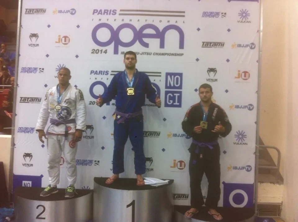 David sur le podium : 3e, Open de Paris IBJJF, −100 kg