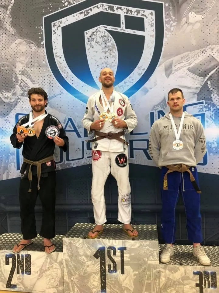 David sur le podium : 2e, Grappling Industries Amsterdam, master −94 kg